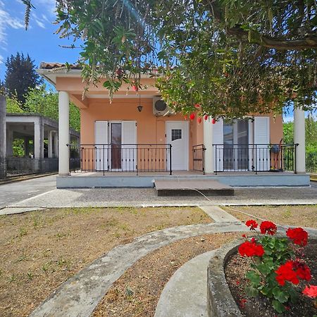 House With Yard Villa Alikész Potamú Kültér fotó
